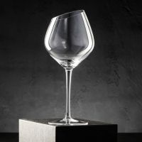 Миниатюра: Бокал д/вина 550 мл стекло 10*24см Иллюзия