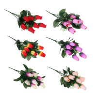 Миниатюра: Букет искусственных цветов в виде бутонов роз с гипсофилами, 35-40 см, 6 цветов